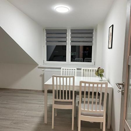 Apartament Cheb Bagian luar foto